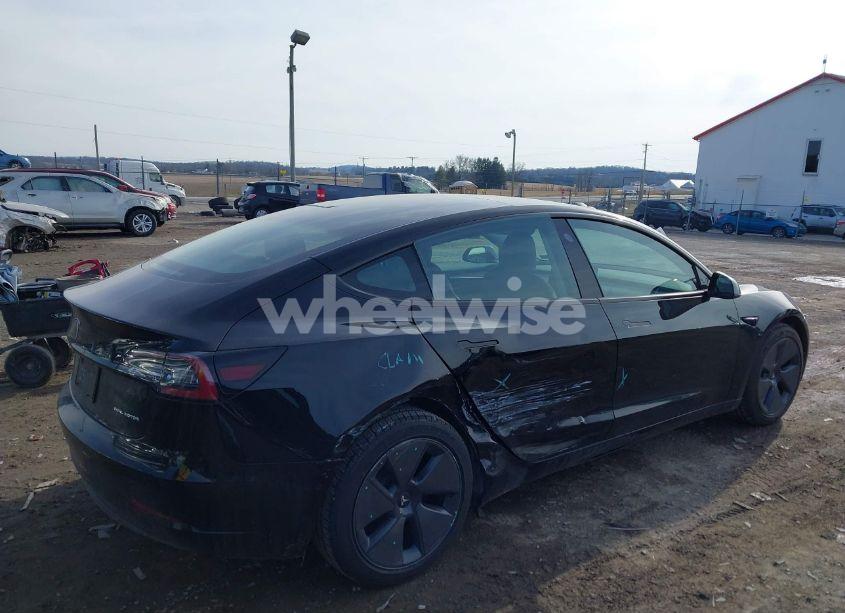 Photo 6 of 2022 Tesla Model 3 (VIN 5YJ3E1EB0NF327733)