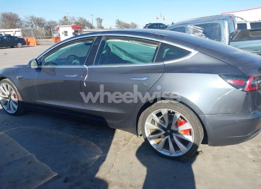 Photo 15 of 2018 Tesla Model 3 LONG RANGE/PERFORMANCE (VIN 5YJ3E1EB1JF083326)