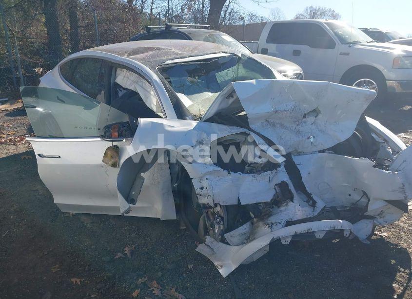 2018 Tesla Model 3 LONG RANGE/PERFORMANCE (VIN 5YJ3E1EB1JF092169) main photo