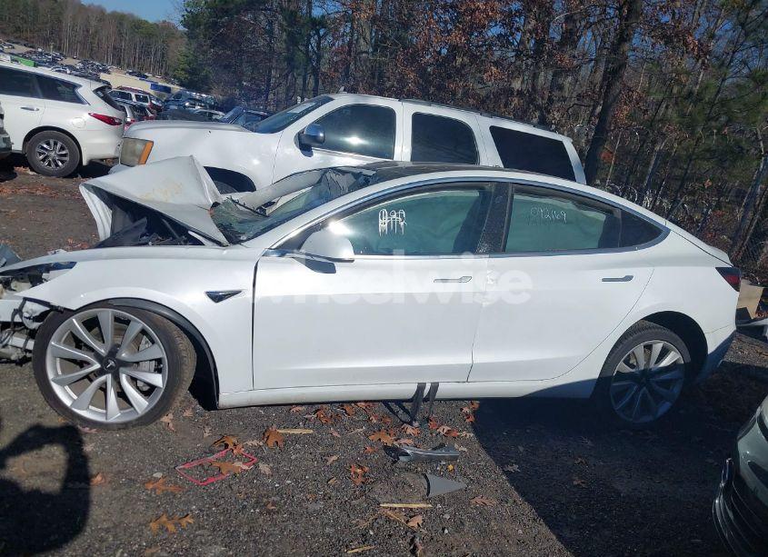 Photo 14 of 2018 Tesla Model 3 LONG RANGE/PERFORMANCE (VIN 5YJ3E1EB1JF092169)