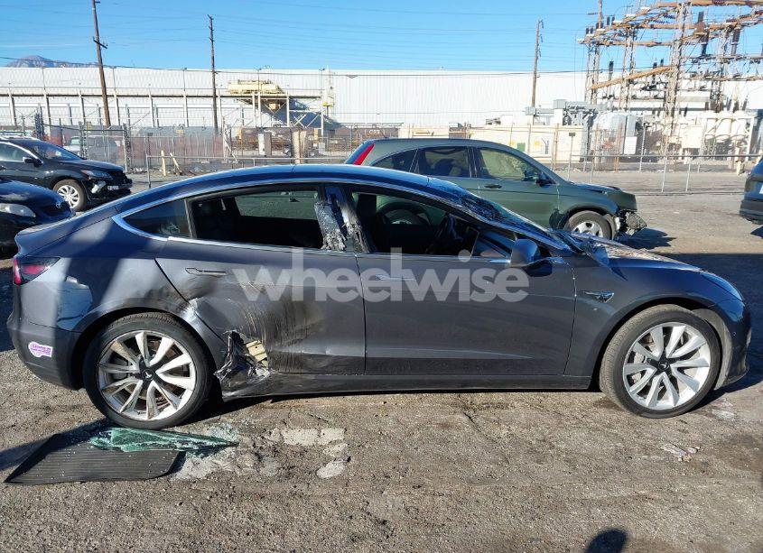 Photo 13 of 2018 Tesla Model 3 LONG RANGE/PERFORMANCE (VIN 5YJ3E1EB1JF115756)