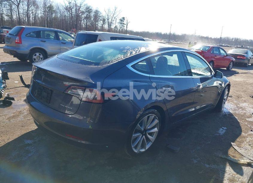 Photo 4 of 2018 Tesla Model 3 LONG RANGE/PERFORMANCE (VIN 5YJ3E1EB1JF115773)