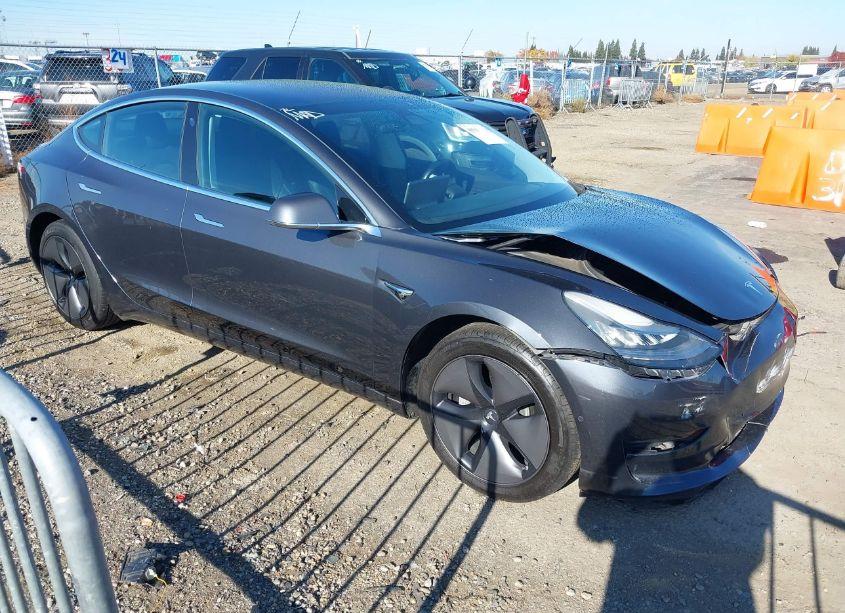 2018 Tesla Model 3 LONG RANGE/PERFORMANCE (VIN 5YJ3E1EB1JF181367) main photo