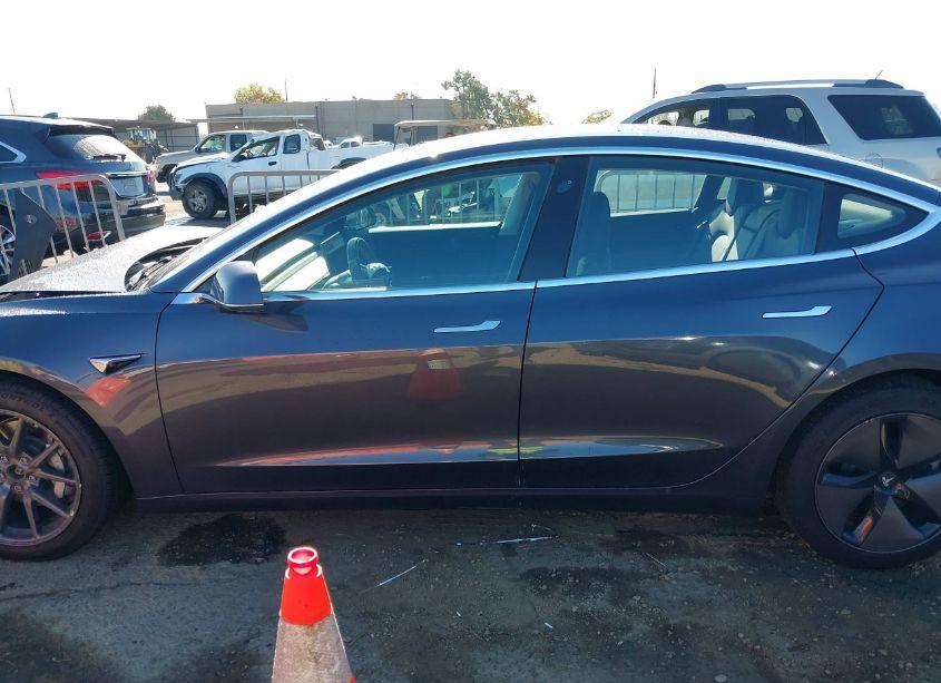 Photo 13 of 2018 Tesla Model 3 LONG RANGE/PERFORMANCE (VIN 5YJ3E1EB1JF181367)