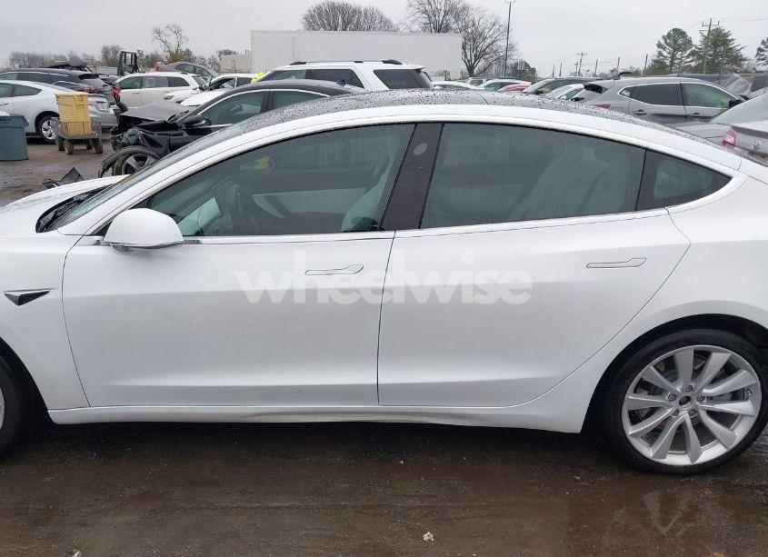 Photo 14 of 2019 Tesla Model 3 LONG RANGE/PERFORMANCE (VIN 5YJ3E1EB1KF437847)