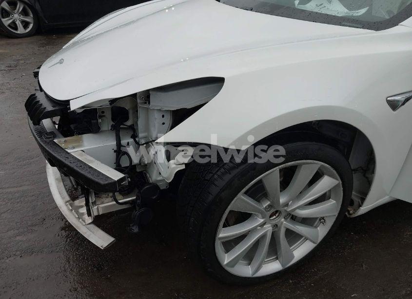 Photo 19 of 2019 Tesla Model 3 LONG RANGE/PERFORMANCE (VIN 5YJ3E1EB1KF437847)