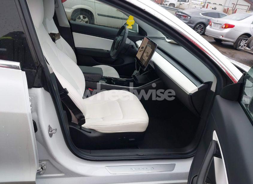 Photo 5 of 2019 Tesla Model 3 LONG RANGE/PERFORMANCE (VIN 5YJ3E1EB1KF437847)