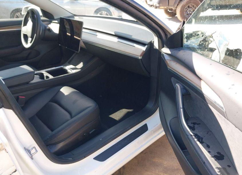 Photo 5 of 2022 Tesla Model 3 LONG RANGE DUAL MOTOR ALL-WHEEL DRIVE (VIN 5YJ3E1EB1NF258647)