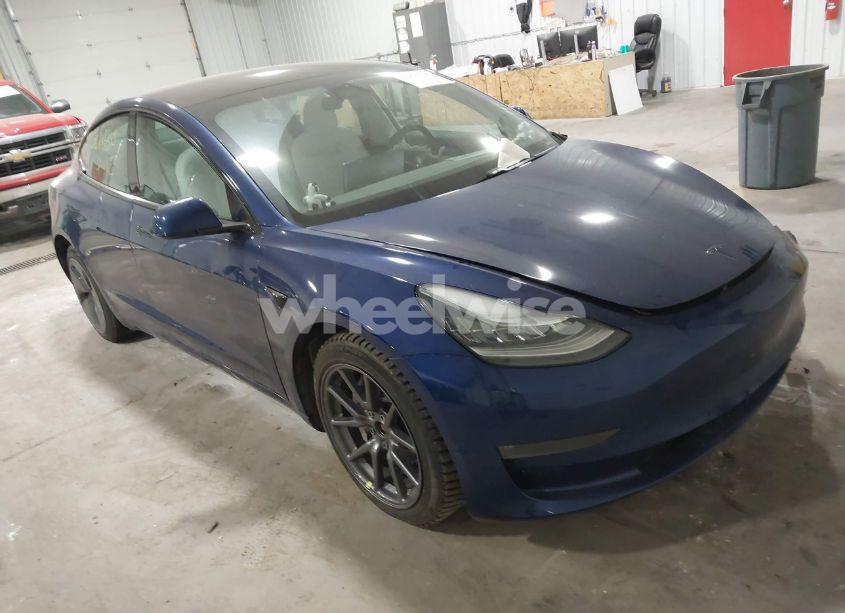 2020 Tesla Model 3 LONG RANGE DUAL MOTOR ALL-WHEEL DRIVE (VIN 5YJ3E1EB2LF639291) main photo
