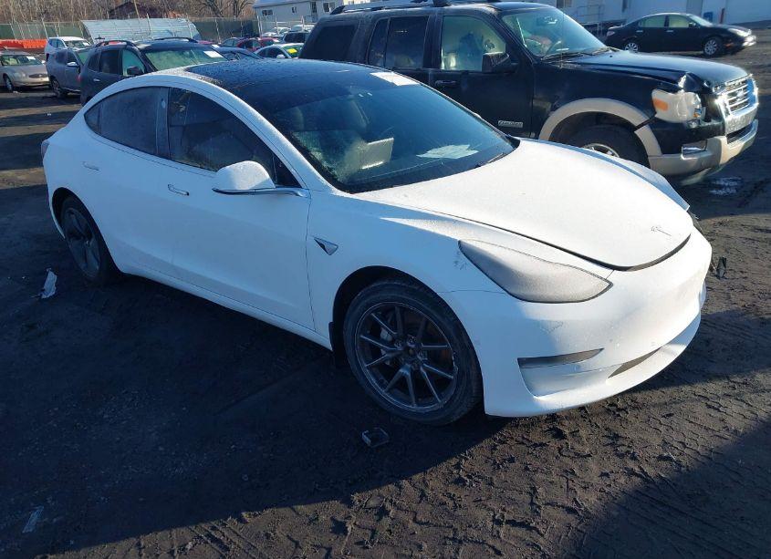2020 Tesla Model 3 LONG RANGE DUAL MOTOR ALL-WHEEL DRIVE (VIN 5YJ3E1EB2LF711686) main photo