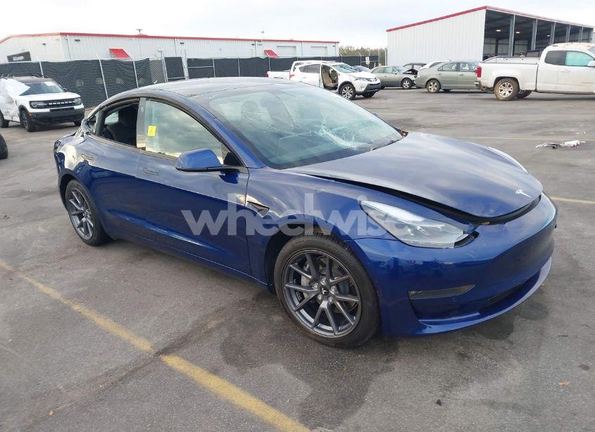 2022 Tesla Model 3 LONG RANGE DUAL MOTOR ALL-WHEEL DRIVE (VIN 5YJ3E1EB2NF103962) main photo