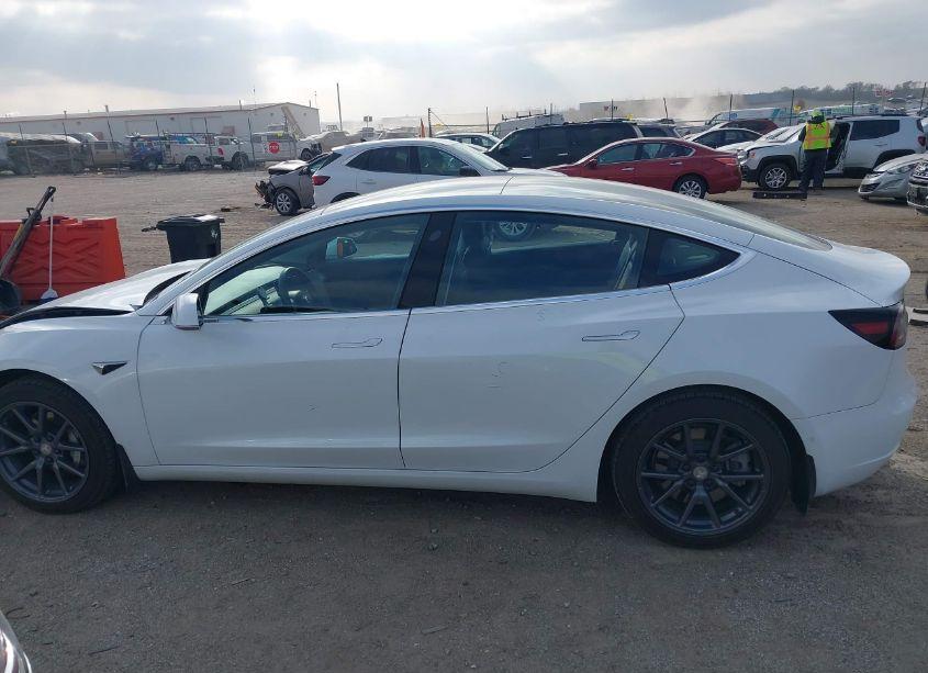 Photo 13 of 2018 Tesla Model 3 LONG RANGE/PERFORMANCE (VIN 5YJ3E1EB3JF066902)