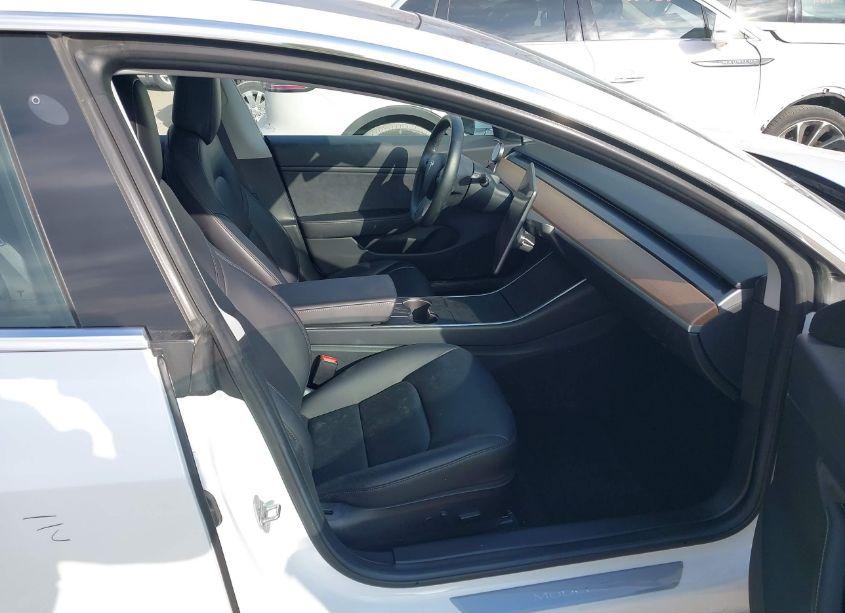 Photo 4 of 2018 Tesla Model 3 LONG RANGE/PERFORMANCE (VIN 5YJ3E1EB3JF066902)