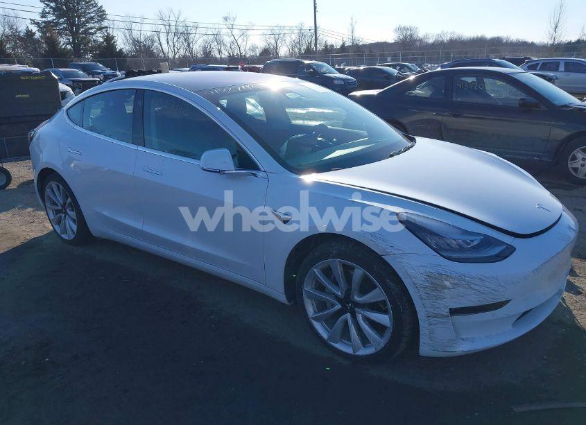 2018 Tesla Model 3 LONG RANGE/PERFORMANCE (VIN 5YJ3E1EB3JF185629) main photo