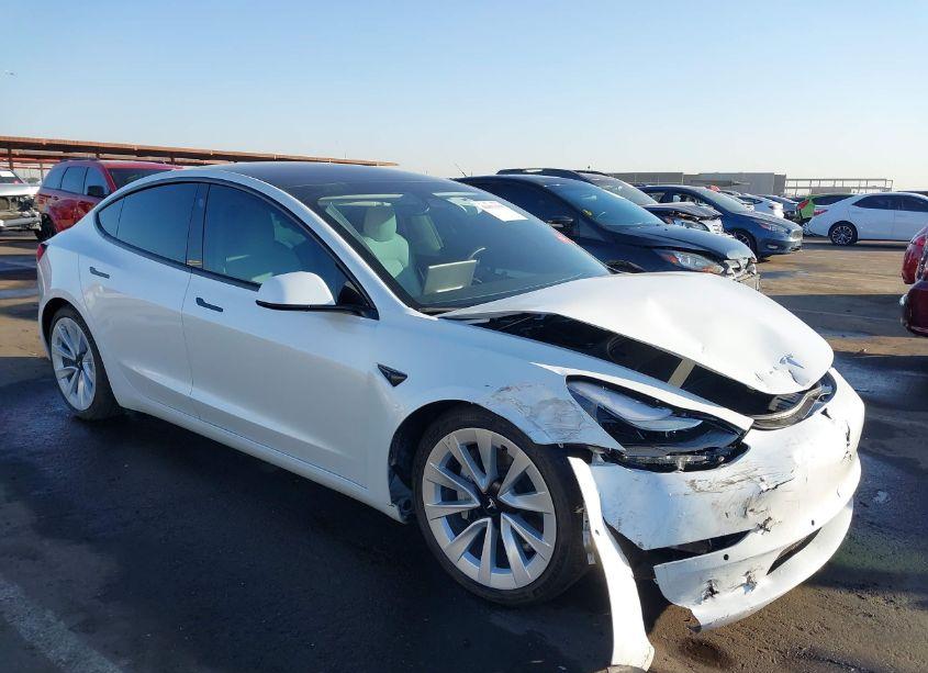 2022 Tesla Model 3 LONG RANGE DUAL MOTOR ALL-WHEEL DRIVE (VIN 5YJ3E1EB3NF136615) main photo