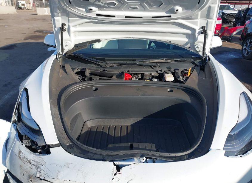 Photo 10 of 2022 Tesla Model 3 LONG RANGE DUAL MOTOR ALL-WHEEL DRIVE (VIN 5YJ3E1EB3NF136615)