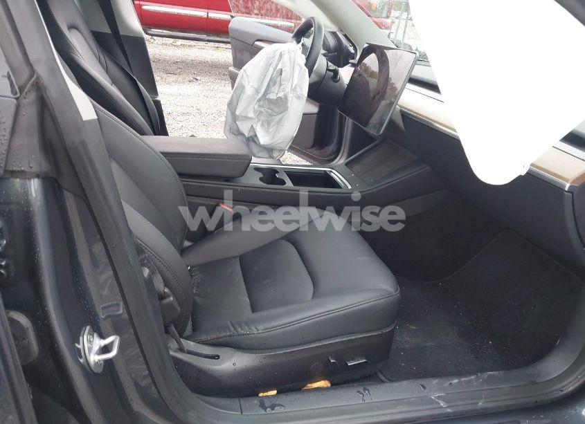 Photo 5 of 2022 Tesla Model 3 LONG RANGE DUAL MOTOR ALL-WHEEL DRIVE (VIN 5YJ3E1EB3NF352741)