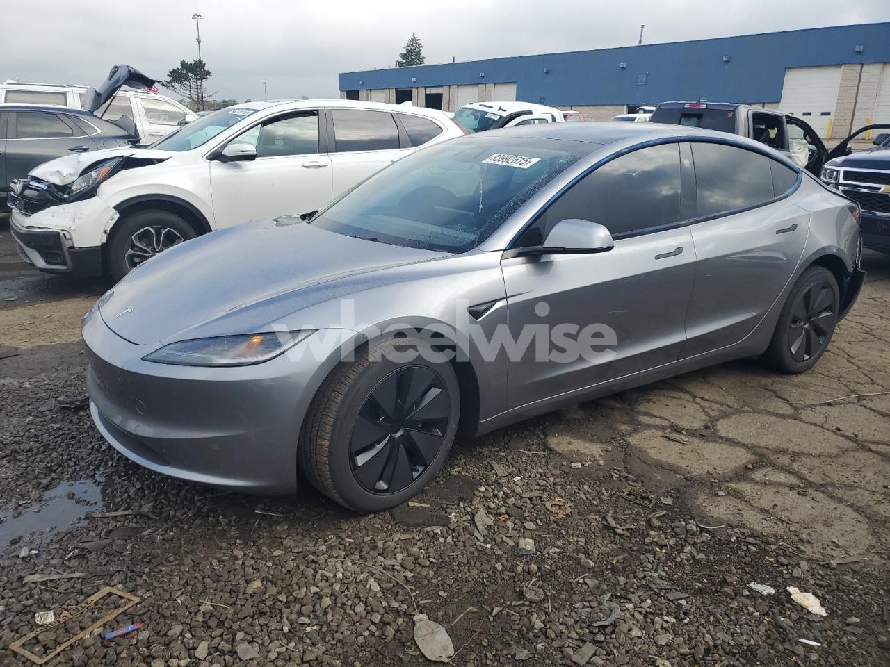 2025 TESLA MODEL 3 (VIN 5YJ3E1EB3SF972758) main photo