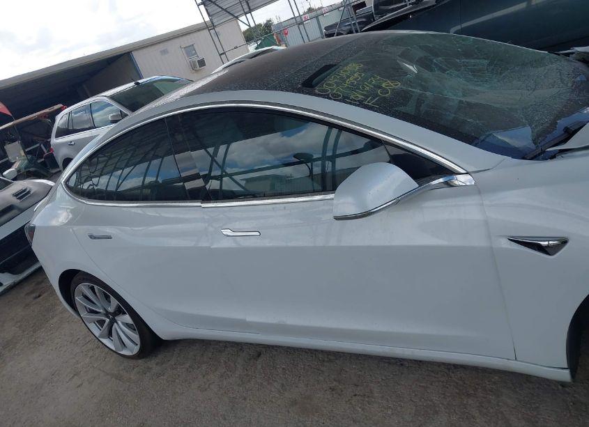 Photo 12 of 2018 Tesla Model 3 LONG RANGE/PERFORMANCE (VIN 5YJ3E1EB4JF074555)