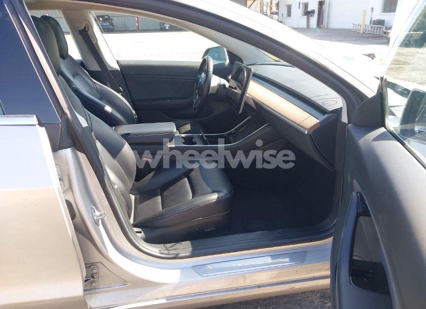 Photo 5 of 2018 Tesla Model 3 LONG RANGE/PERFORMANCE (VIN 5YJ3E1EB4JF091128)