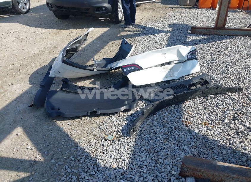 Photo 11 of 2018 Tesla Model 3 (VIN 5YJ3E1EB4JF131269)