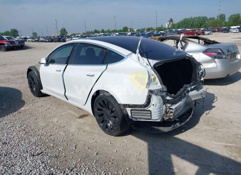 Photo 3 of 2018 Tesla Model 3 (VIN 5YJ3E1EB4JF131269)