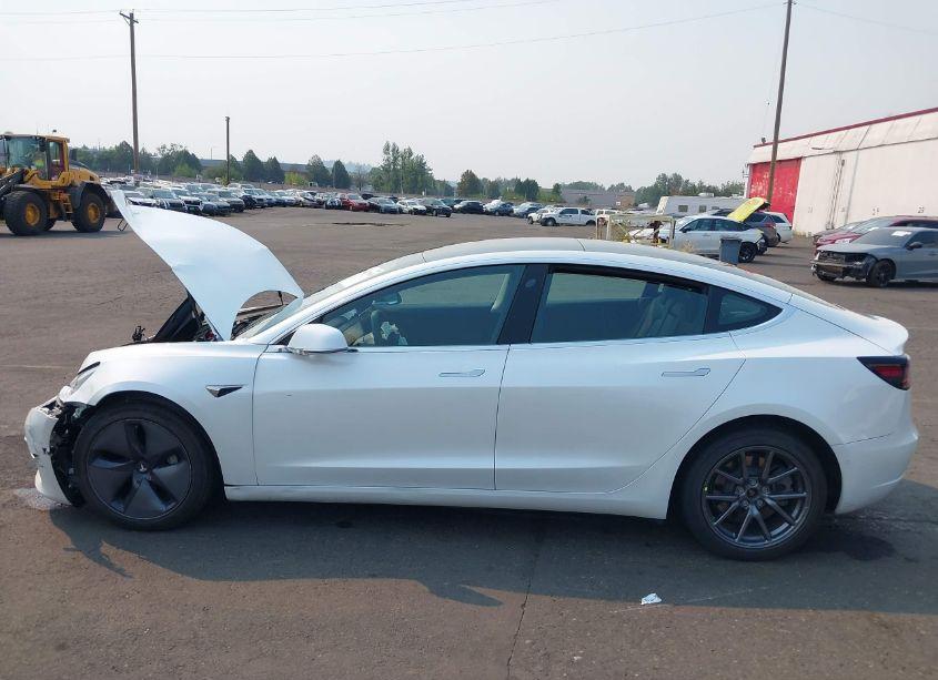 Photo 13 of 2020 Tesla Model 3 LONG RANGE DUAL MOTOR ALL-WHEEL DRIVE (VIN 5YJ3E1EB4LF647733)