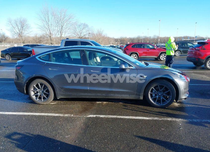 Photo 13 of 2020 Tesla Model 3 LONG RANGE DUAL MOTOR ALL-WHEEL DRIVE (VIN 5YJ3E1EB4LF782940)