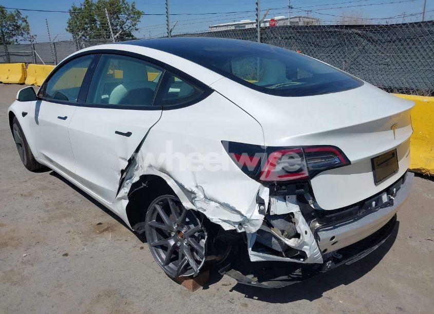 Photo 3 of 2022 Tesla Model 3 LONG RANGE (VIN 5YJ3E1EB4NF169400)