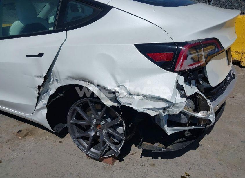 Photo 6 of 2022 Tesla Model 3 LONG RANGE (VIN 5YJ3E1EB4NF169400)