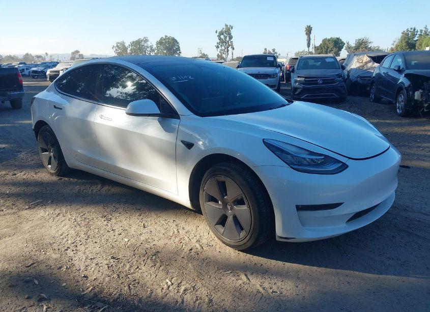 2022 Tesla Model 3 LONG RANGE DUAL MOTOR ALL-WHEEL DRIVE (VIN 5YJ3E1EB4NF242894) main photo