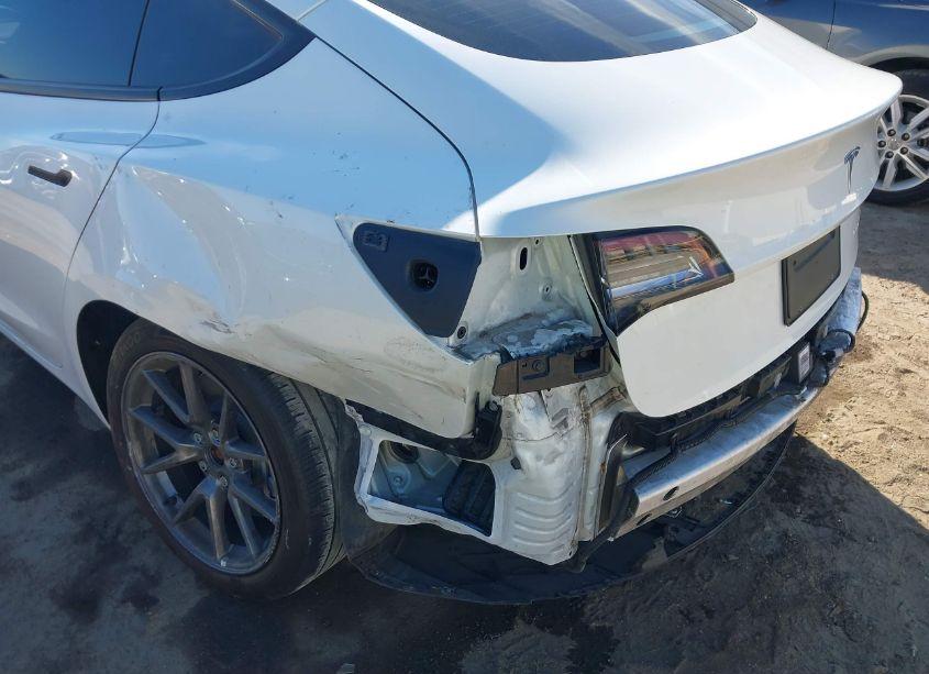 Photo 6 of 2022 Tesla Model 3 LONG RANGE DUAL MOTOR ALL-WHEEL DRIVE (VIN 5YJ3E1EB4NF242894)