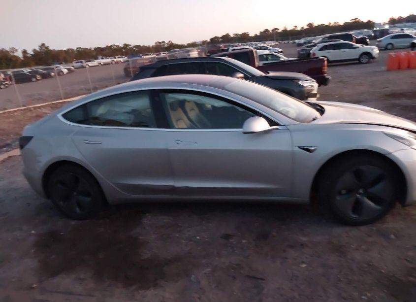 Photo 13 of 2018 Tesla Model 3 LONG RANGE/PERFORMANCE (VIN 5YJ3E1EB5JF065265)