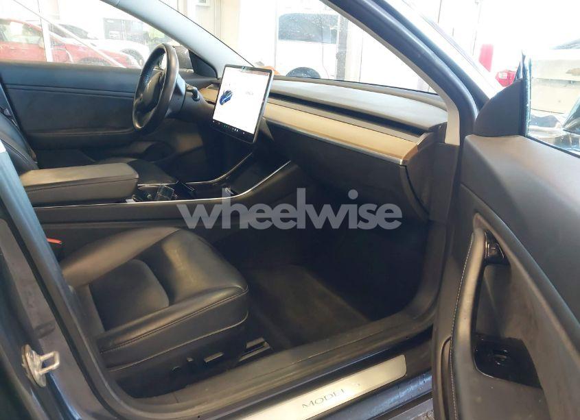 Photo 5 of 2018 Tesla Model 3 LONG RANGE/PERFORMANCE (VIN 5YJ3E1EB5JF090599)