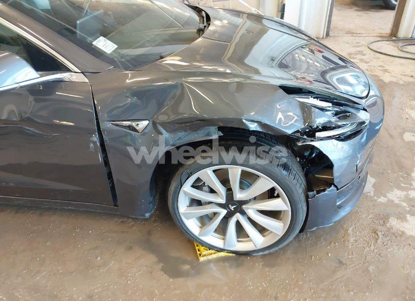 Photo 6 of 2018 Tesla Model 3 LONG RANGE/PERFORMANCE (VIN 5YJ3E1EB5JF090599)