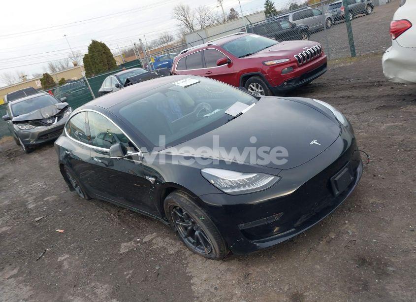 2018 Tesla Model 3 PERFORMANCE/LONG RANGE (VIN 5YJ3E1EB5JF113380) main photo