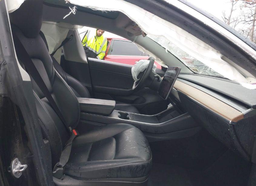 Photo 5 of 2020 Tesla Model 3 LONG RANGE DUAL MOTOR ALL-WHEEL DRIVE (VIN 5YJ3E1EB5LF600145)