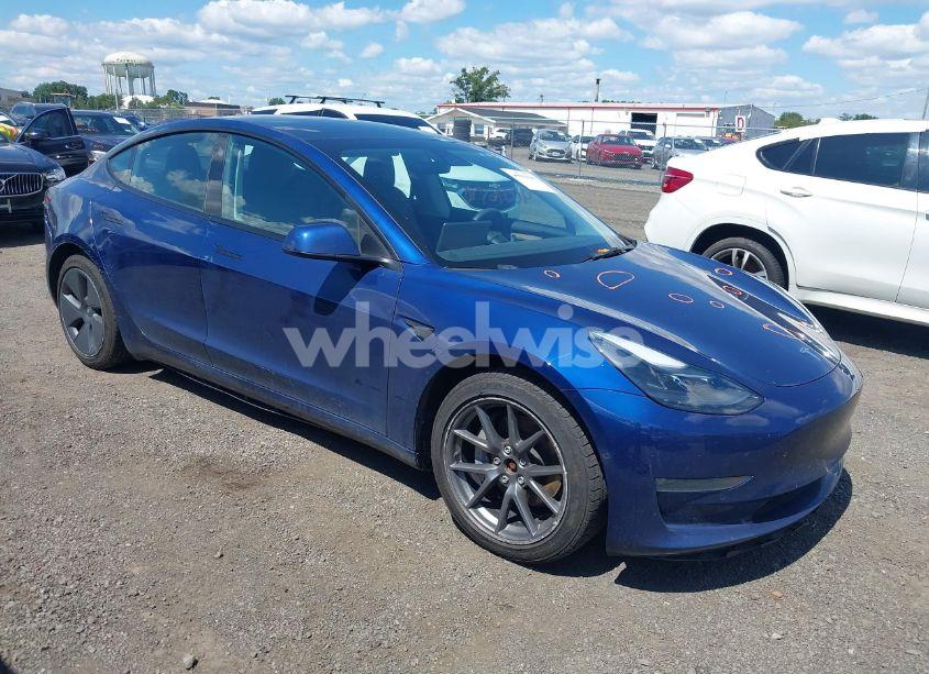 2022 Tesla Model 3 LONG RANGE DUAL MOTOR ALL-WHEEL DRIVE (VIN 5YJ3E1EB5NF104331) main photo