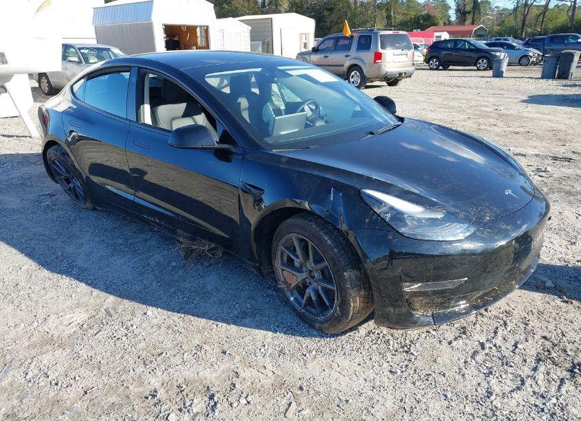 2022 Tesla Model 3 LONG RANGE DUAL MOTOR ALL-WHEEL DRIVE (VIN 5YJ3E1EB5NF331549) main photo