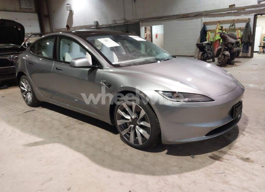 2025 Tesla Model 3 LONG RANGE ALL-WHEEL DRIVE (VIN 5YJ3E1EB5SF883600) main photo