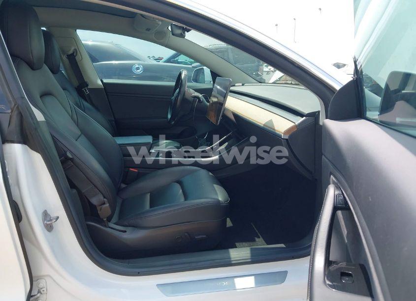 Photo 5 of 2019 Tesla Model 3 LONG RANGE/PERFORMANCE (VIN 5YJ3E1EB6KF425631)