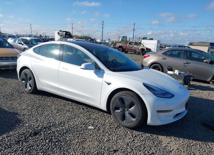 2020 Tesla Model 3 LONG RANGE DUAL MOTOR ALL-WHEEL DRIVE (VIN 5YJ3E1EB6LF637575) main photo