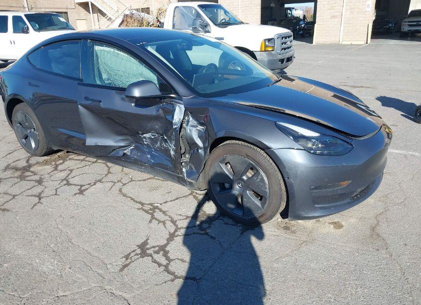 2022 Tesla Model 3 LONG RANGE DUAL MOTOR ALL-WHEEL DRIVE (VIN 5YJ3E1EB6NF240418) main photo