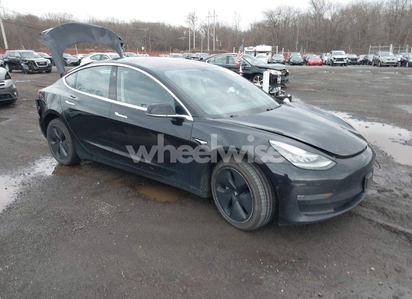 2018 Tesla Model 3 LONG RANGE/PERFORMANCE (VIN 5YJ3E1EB7JF070483) main photo
