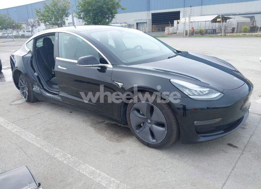 2020 Tesla Model 3 LONG RANGE DUAL MOTOR ALL-WHEEL DRIVE (VIN 5YJ3E1EB7LF599886) main photo