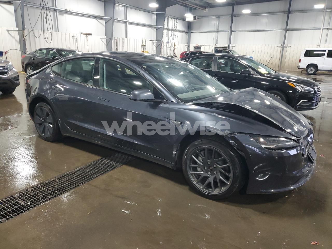 Photo 4 of 2025 TESLA MODEL 3 N/A (VIN 5YJ3E1EB7SF929055)