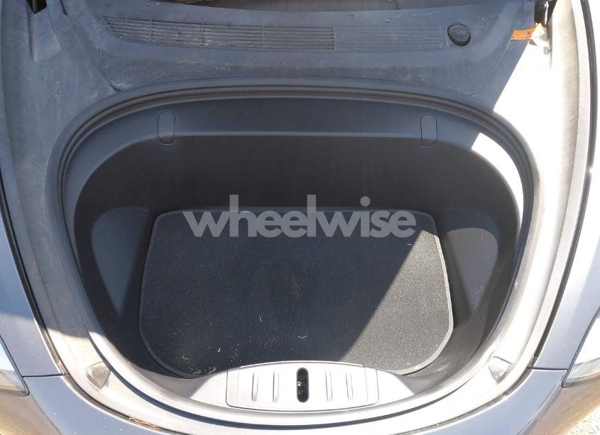 Photo 10 of 2018 Tesla Model 3 LONG RANGE/PERFORMANCE (VIN 5YJ3E1EB8JF105886)