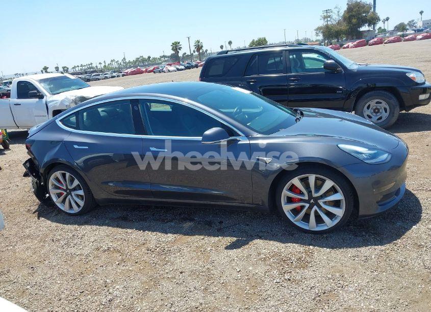 Photo 14 of 2018 Tesla Model 3 LONG RANGE/PERFORMANCE (VIN 5YJ3E1EB8JF105886)