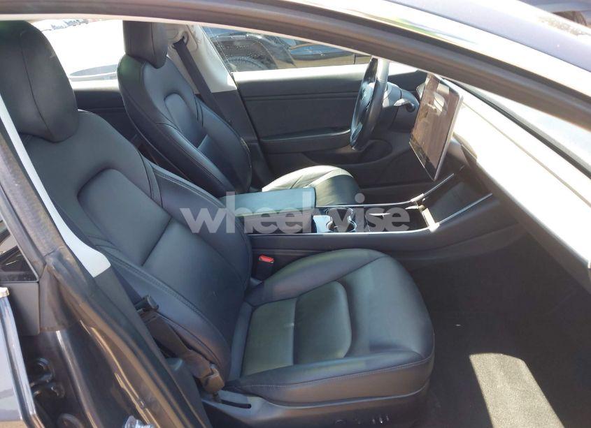 Photo 5 of 2018 Tesla Model 3 LONG RANGE/PERFORMANCE (VIN 5YJ3E1EB8JF105886)