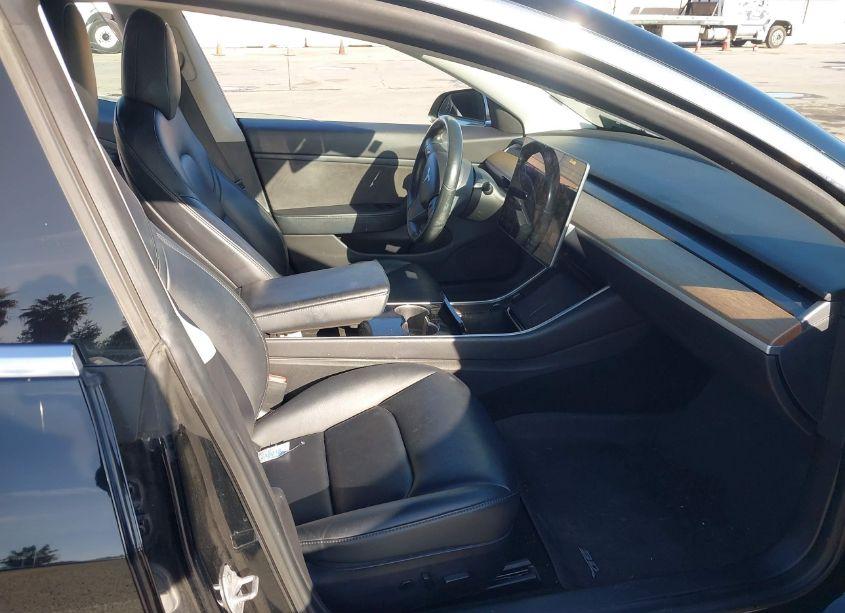 Photo 5 of 2019 Tesla Model 3 LONG RANGE/PERFORMANCE (VIN 5YJ3E1EB8KF208842)